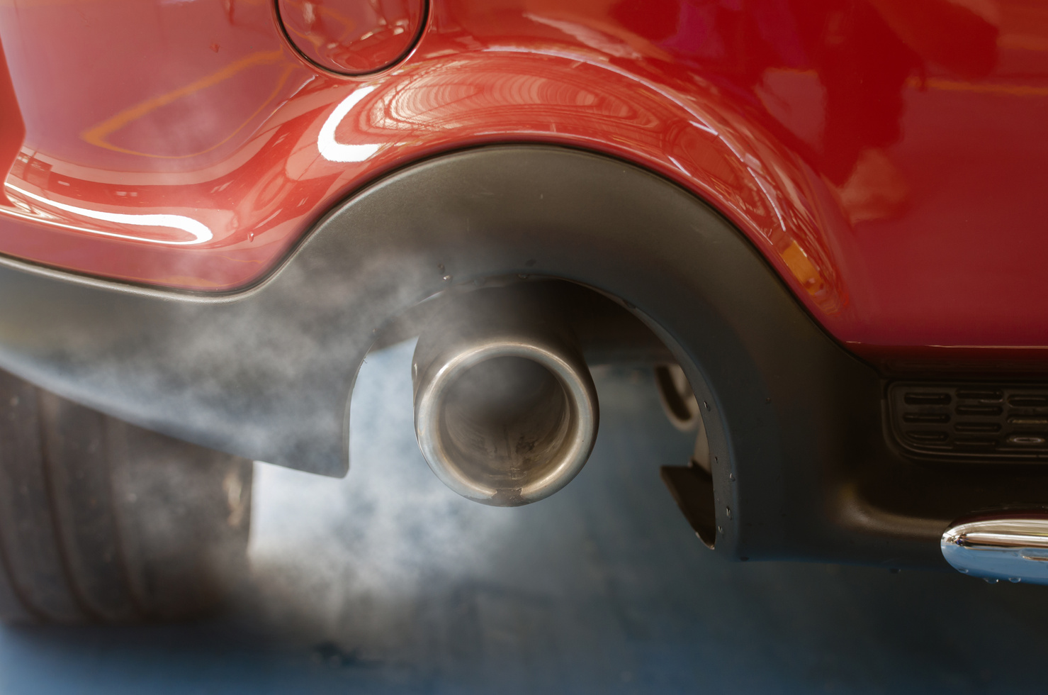 car exhaust pipe